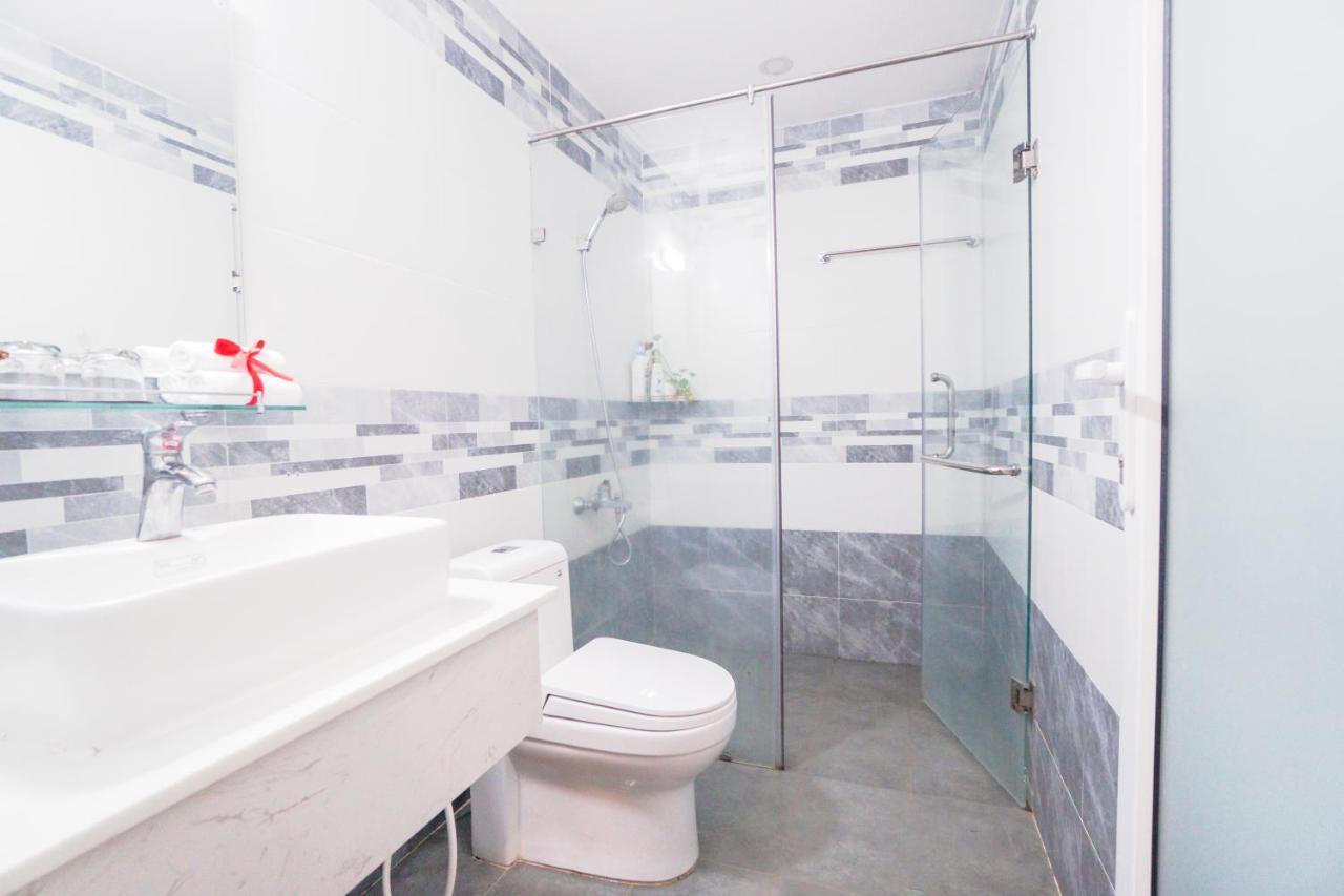 Kiss Hotel Tan Binh Ho Chi Minh City Bagian luar foto