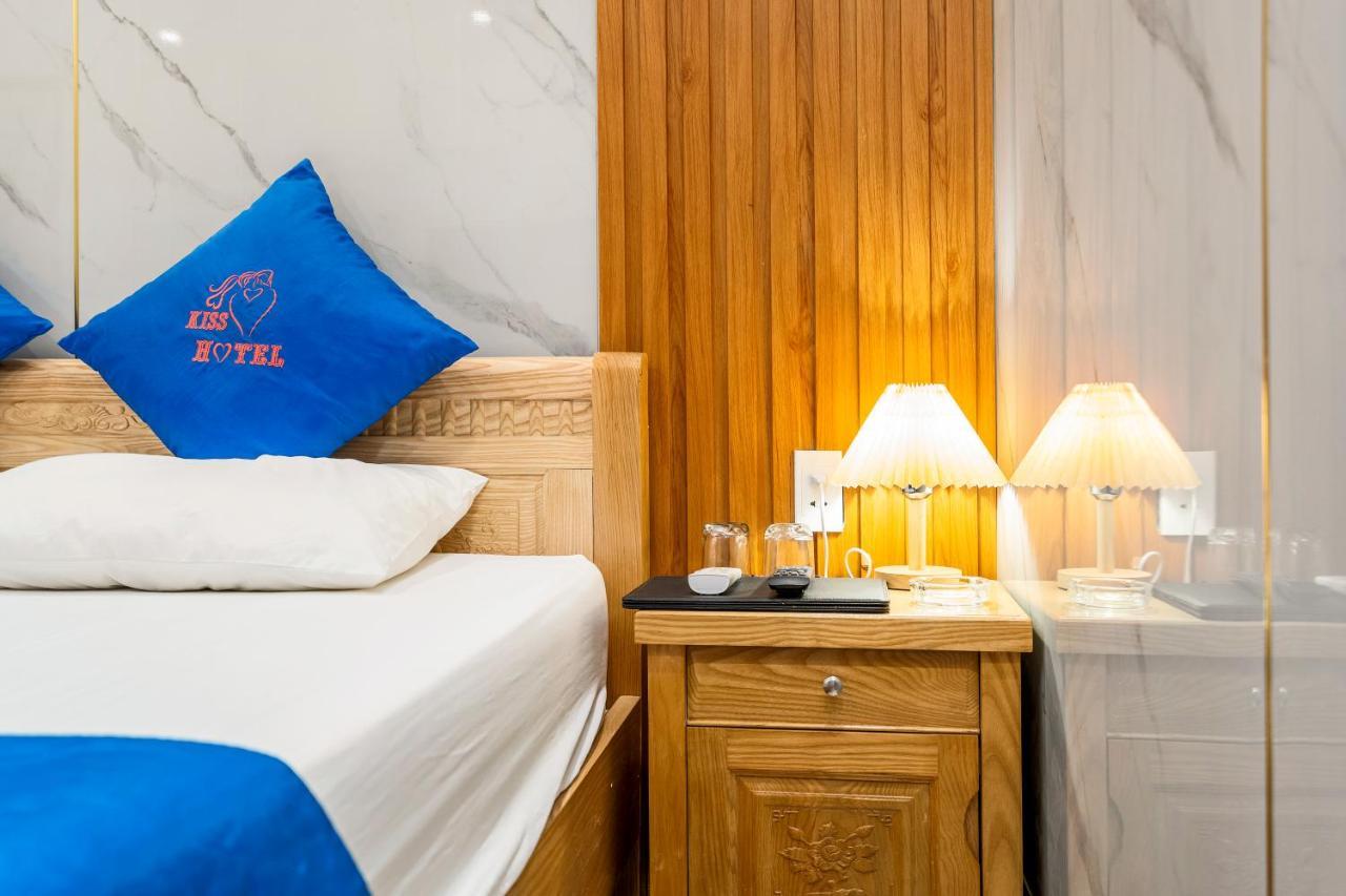 Kiss Hotel Tan Binh Ho Chi Minh City Bagian luar foto